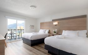 Harrison Grand Motel